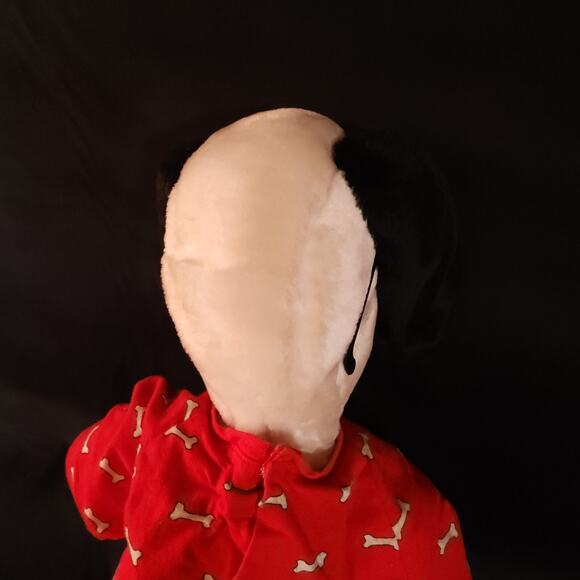 Rare Vintage The World Of Wonder Snoopy Stuffed Toy Figure w/ Red Pajamas Outfit - Picture 10 of 11